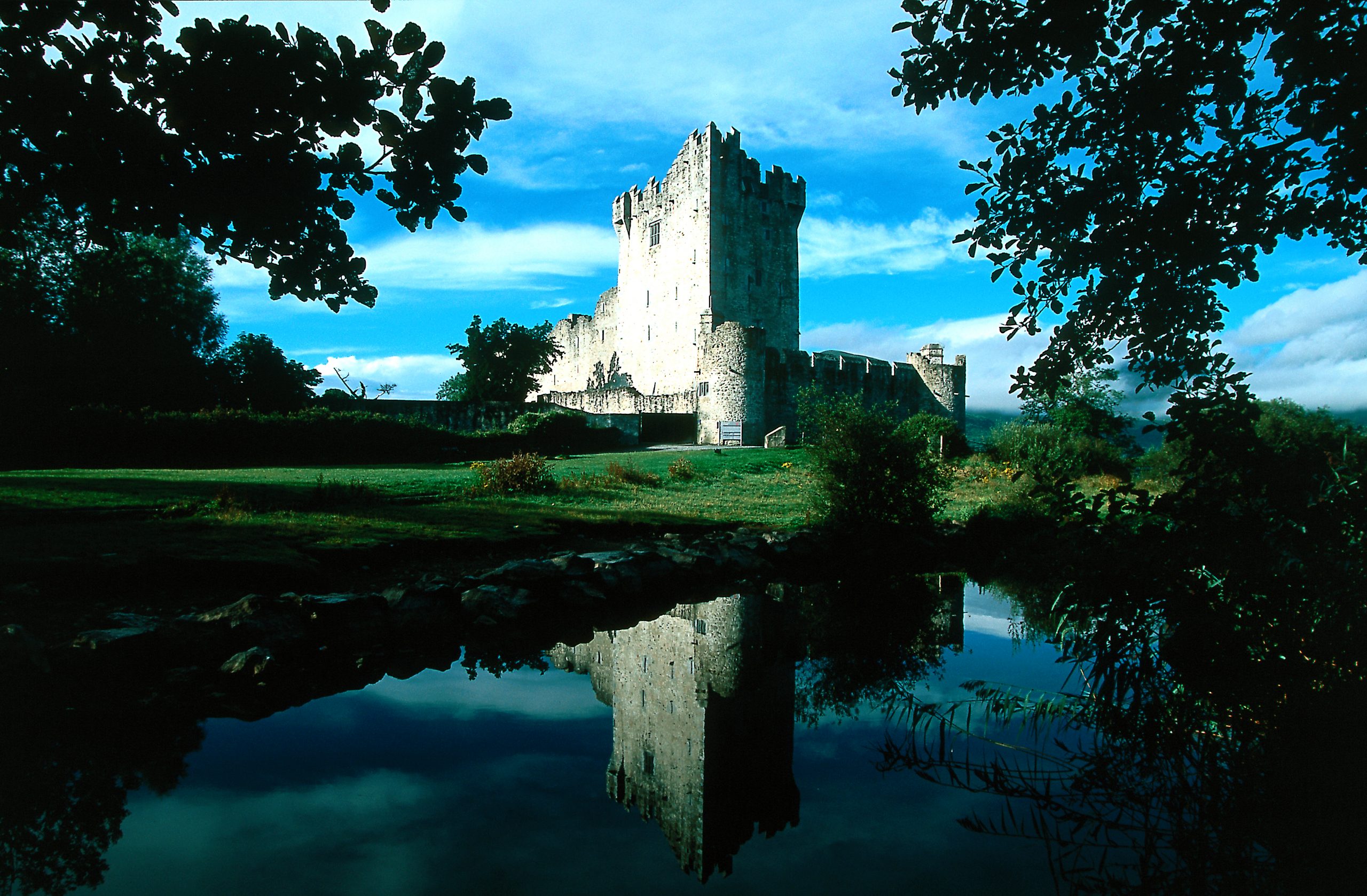 Ross Castle - Stay YNA